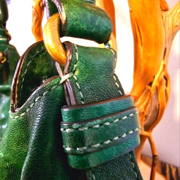 JUICY COUTURE Teal Dist. Leather Handbag Vintage EUC - Picture 8 of 9